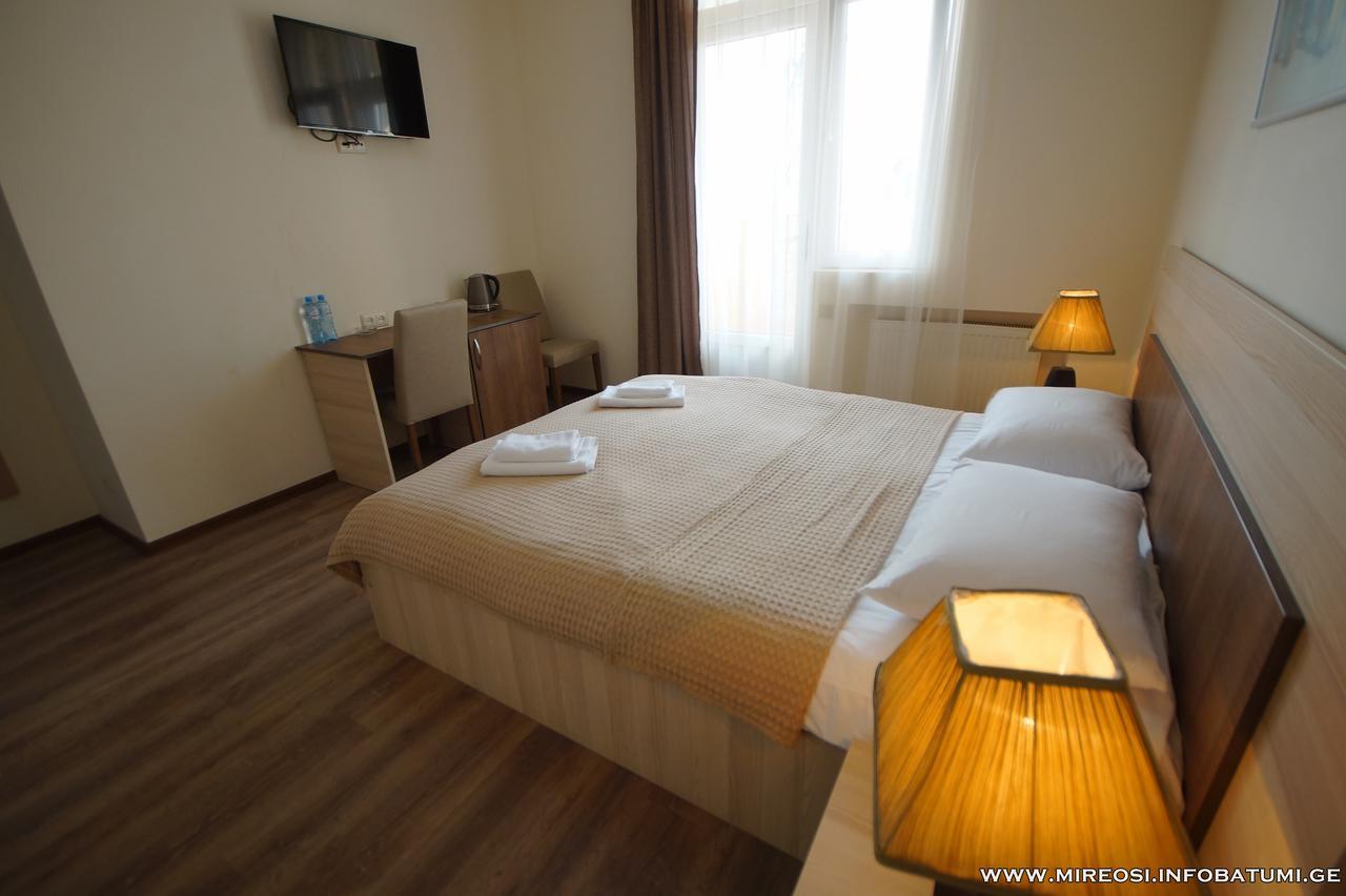 Hotel Mireosi Batumi Eksteriør bilde