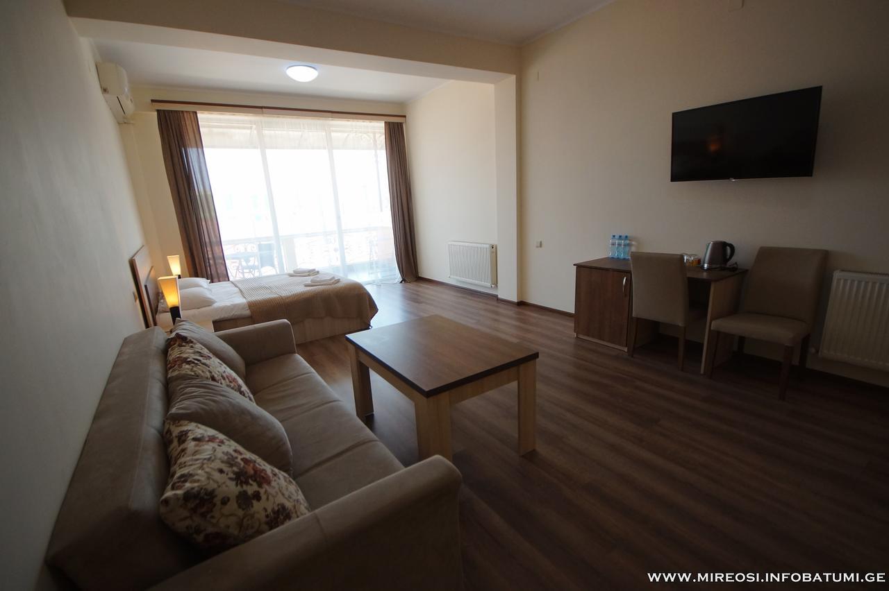 Hotel Mireosi Batumi Eksteriør bilde
