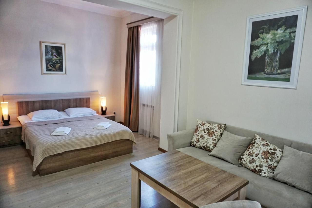 Hotel Mireosi Batumi Eksteriør bilde